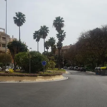 Nueva Torrequebrada 公寓 *